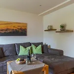 Apartmenthaus Rabitschhof Апартаменты *
