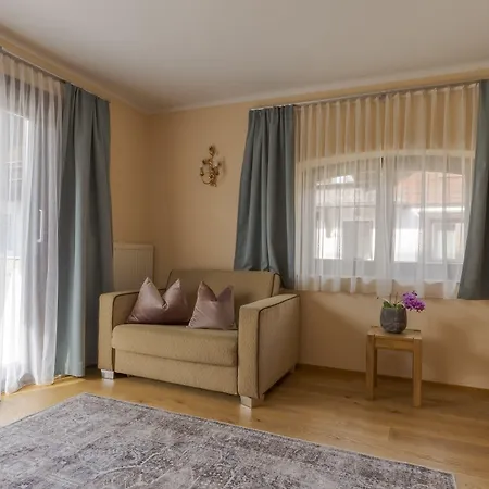 Apartmenthaus Rabitschhof Апартаменты *